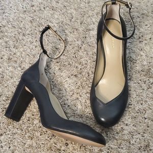 Ann Taylor leather pumps